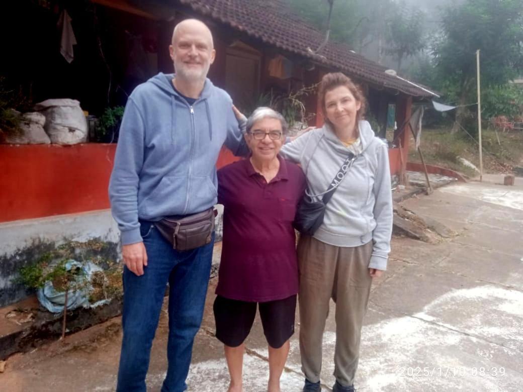 Woodside Homestay Wayanad Batheri Eksteriør bilde