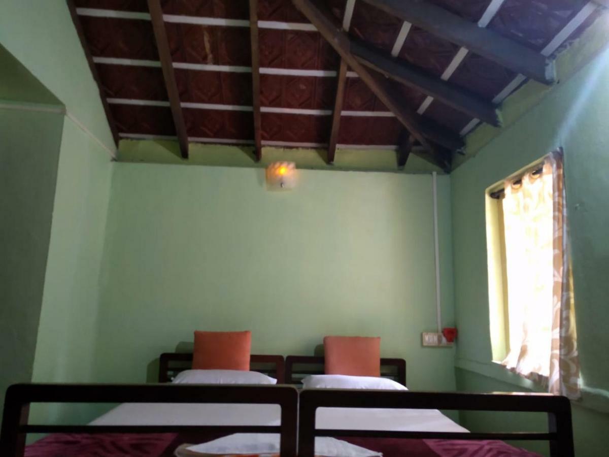 Woodside Homestay Wayanad Batheri Eksteriør bilde
