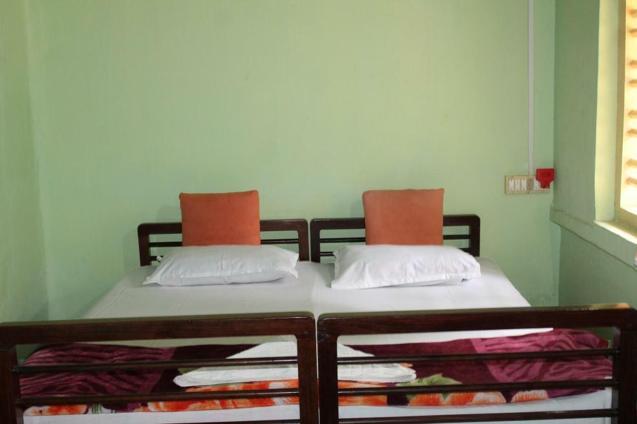 Woodside Homestay Wayanad Batheri Eksteriør bilde